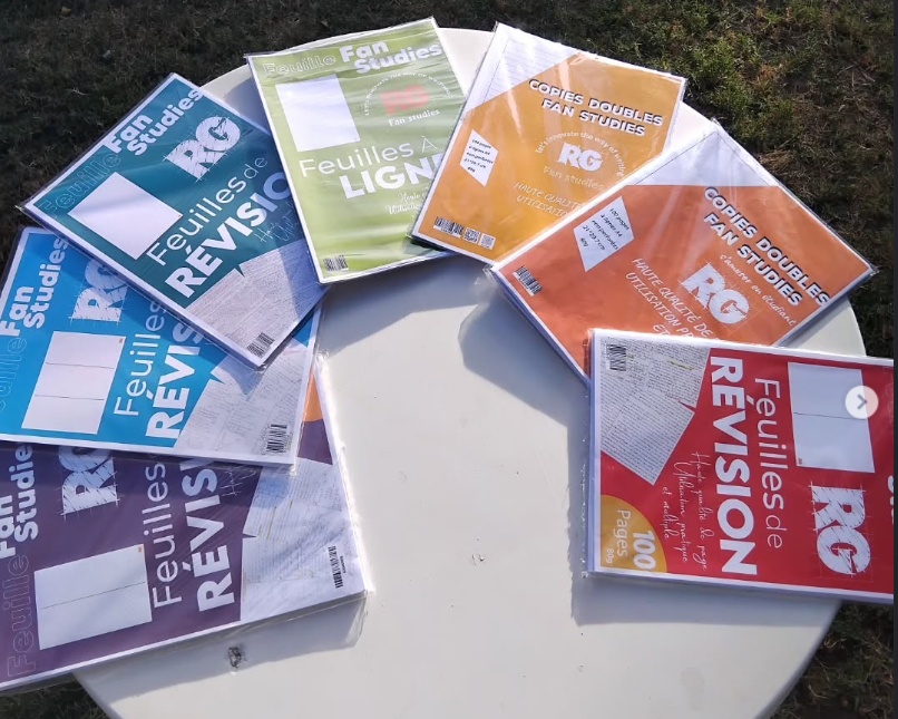 Feuilles Fan studies - Fan Studies Tunisie